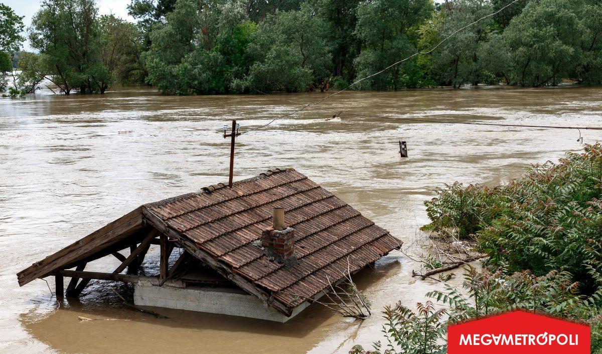 M&aacute;s de 80 mil evacuados por intensas lluvias en China