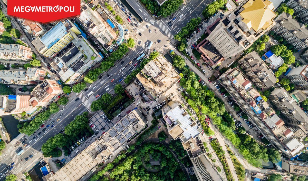 Las aceras tambi&eacute;n generan econom&iacute;a: el impacto silencioso de las calles