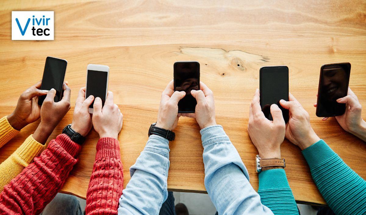 Reino Unido proh&iacute;be redes sociales a menores de 16 a&ntilde;os