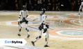 Vogue lleva pol&eacute;micos robots humanoides a pasarela de moda en Mil&aacute;n