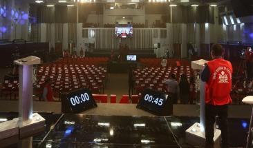 Per&uacute;: debate de candidatos al sill&oacute;n municipal