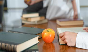 Consejos para alimentarse saludablemente en la etapa universitaria