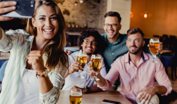 C&oacute;mo elegir un outfit para un after office de verano