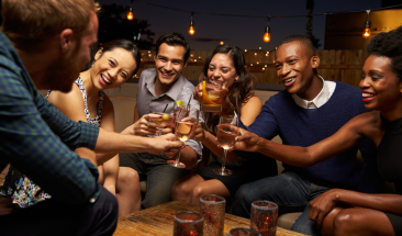 C&oacute;mo elegir un outfit para un after office de verano