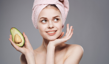 Descubre los beneficios del aguacate para lucir una piel radiante