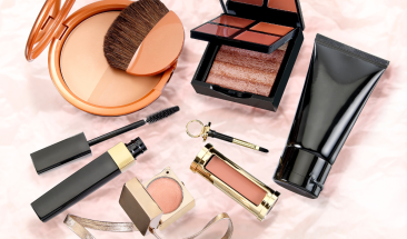 La importancia de los productos b&aacute;sicos de maquillaje para realzar la belleza natural