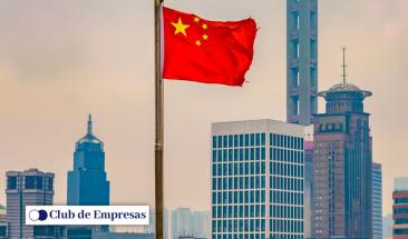 China busca reactivar su econom&iacute;a con empresas como Tesla y HSBC