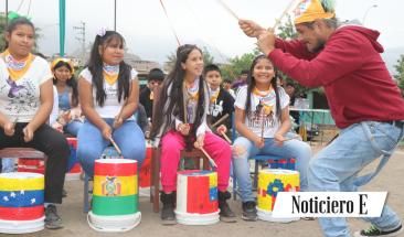 En VMT: realizan feria de integraci&oacute;n donde ni&ntilde;os, ni&ntilde;as y adolescentes venezolanos y peruanos disfrutaron de una ma&ntilde;ana llena aprendizaje, magia y color