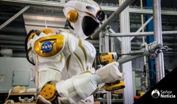 La NASA presenta a Valkyrie, un robot humanoide de casi dos metros