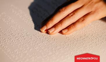 Restaurantes y empresas de turismo deben implementar progresivamente el sistema Braille en sus servicios