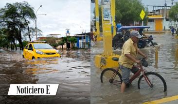 Intensas lluvias inundan calles y viviendas en Piura y Tumbes, alerta Senamhi.