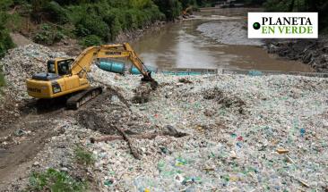 ONG limpia uno de los r&iacute;os m&aacute;s contaminados de Guatemala