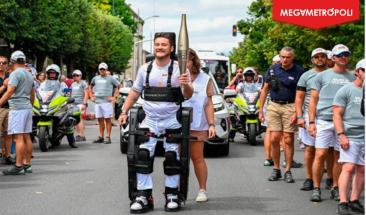 Atleta paral&iacute;mpico Kevin Piette llev&oacute; la llama ol&iacute;mpica en Par&iacute;s