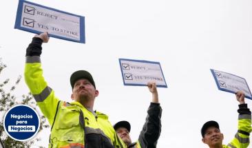 Trabajadores en EE.UU. inician huelga masiva tras rechazar acuerdo salarial