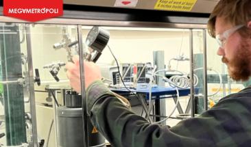 Cient&iacute;ficos crean proceso innovador que vaporiza bolsas y botellas pl&aacute;sticas