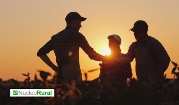 Chile y Ecuador firman alianza para optimizar el comercio de frutas