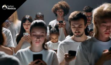 Australia aprueba ley que proh&iacute;be las redes sociales para menores de 16