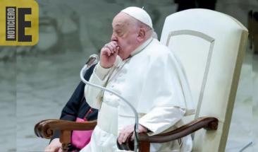El papa Francisco fue internado en Roma por complicaciones respiratorias