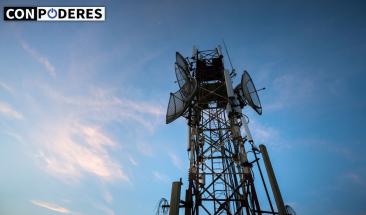 Científicos crean antena diminuta que podría revolucionar telecomunicaciones globales Científicos crean antena diminuta que podría revolucionar telecomunicaciones globales