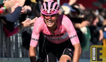 Isaac del Toro conquista la etapa 17 del Giro y afianza su liderato Isaac del Toro conquista la etapa 17 del Giro y afianza su liderato