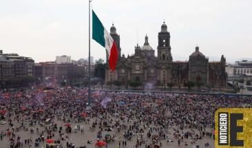 Más de 120 mil mujeres marchan en Ciudad de México durante el 8M Más de 120 mil mujeres marchan en Ciudad de México durante el 8M