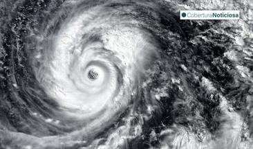 Hurac&aacute;n Trudy amenaza las costas de Jalisco y Colima en M&eacute;xico