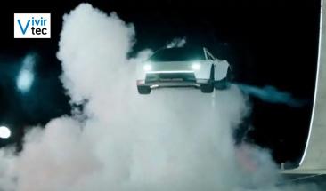 Tesla presenta el nuevo Roadster volador y anuncia su producci&oacute;n para 2028
